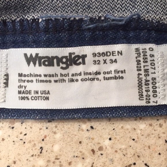 Wrangler jeans  32X34 Never worn - Picture 2 of 2